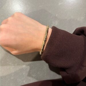 Kendra Scott Elegant Gold Bangle Bracelet